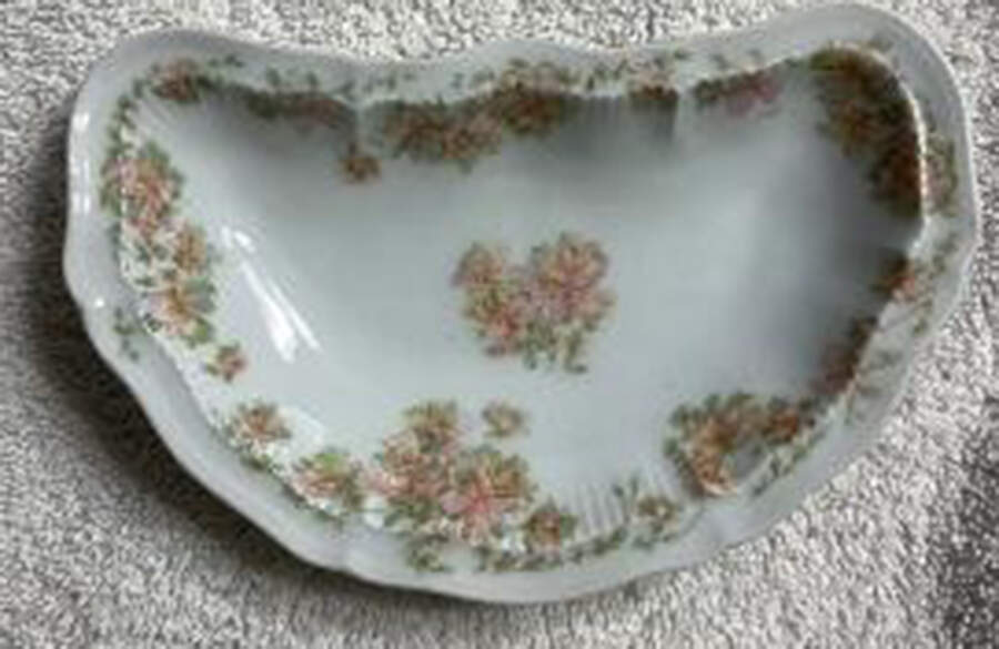 FRA67 Bone Dish by Fraureuth-1