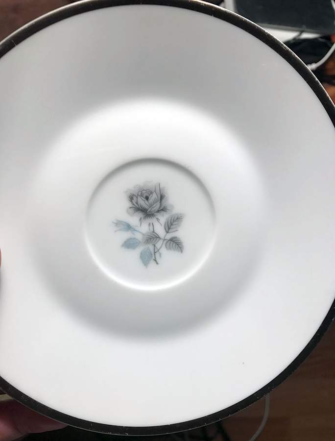 Elegance Saucer by Four Crown-1