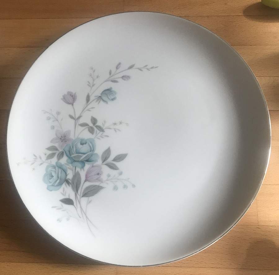 Bouquet Dinner Plate by Fine China of Japan-1