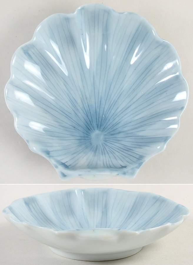 Blue Lotus 6" Shell Shaped Dish by Fitz & Floyd-1