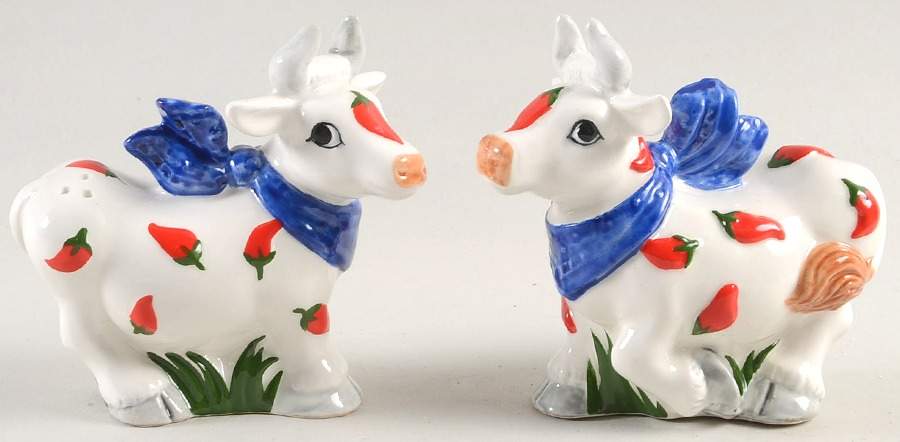 Chili Cow Figural Salt & Pepper Set by Fitz & Floyd-1