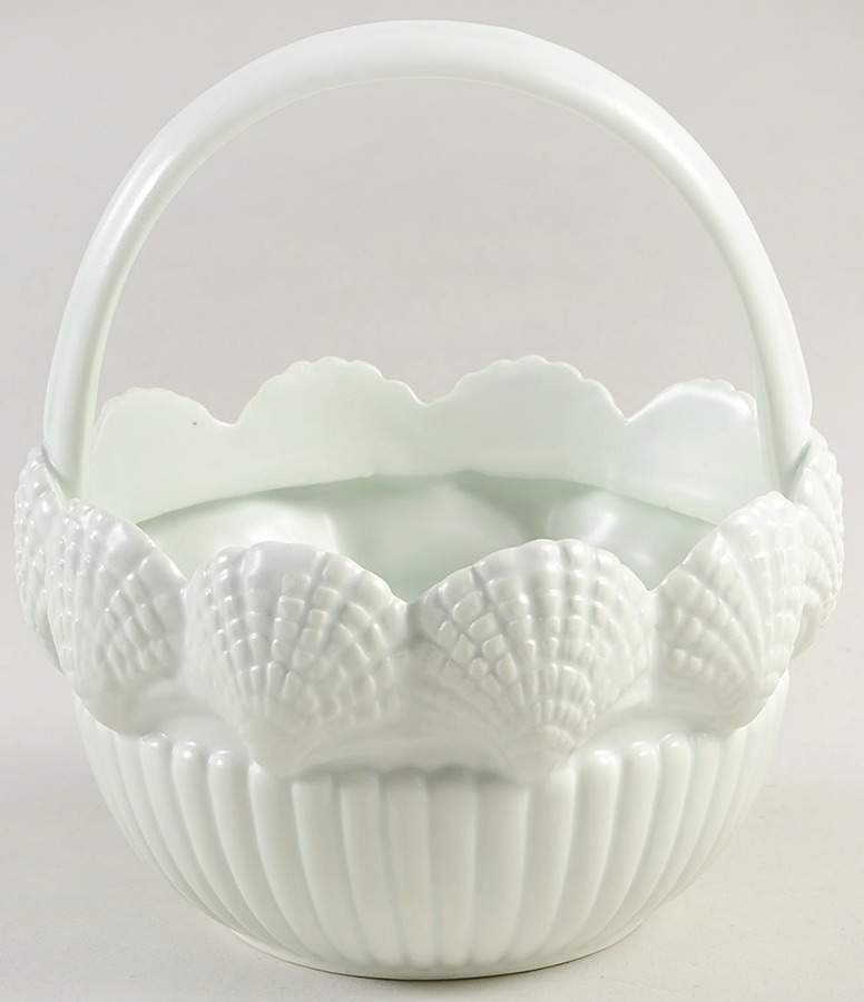Classic Shell 5" Handled Basket by Fitz & Floyd-1