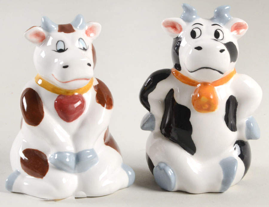 Movers and Shakers Figural Salt & Pepper Set by Fitz & Floyd-1