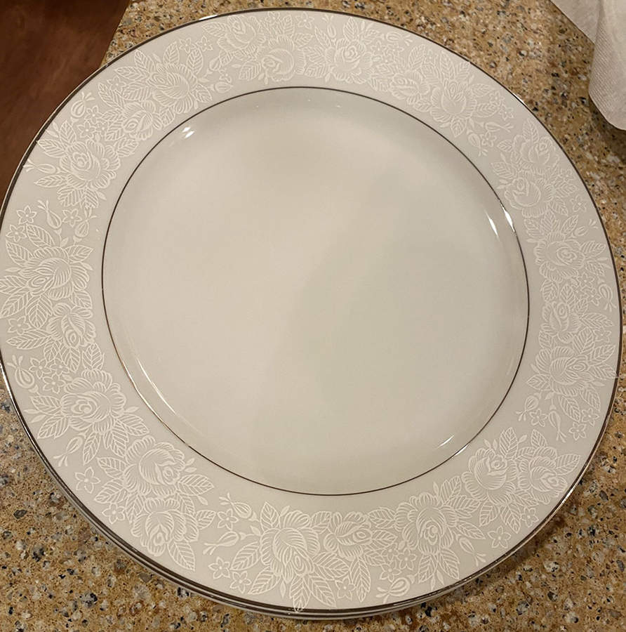 Exquisite Dinner Plate by Fine China of Japan-1
