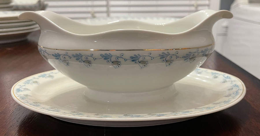 FRA69 Gravy Boat with Attached Underplate by Fraureuth-1