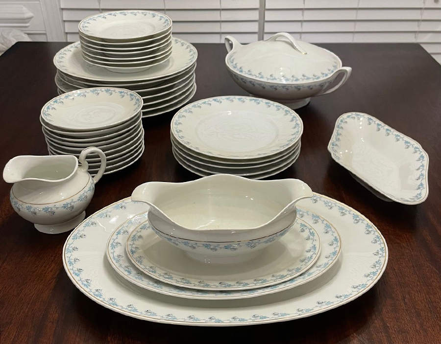 FRA69 Dinner Plate by Fraureuth-1