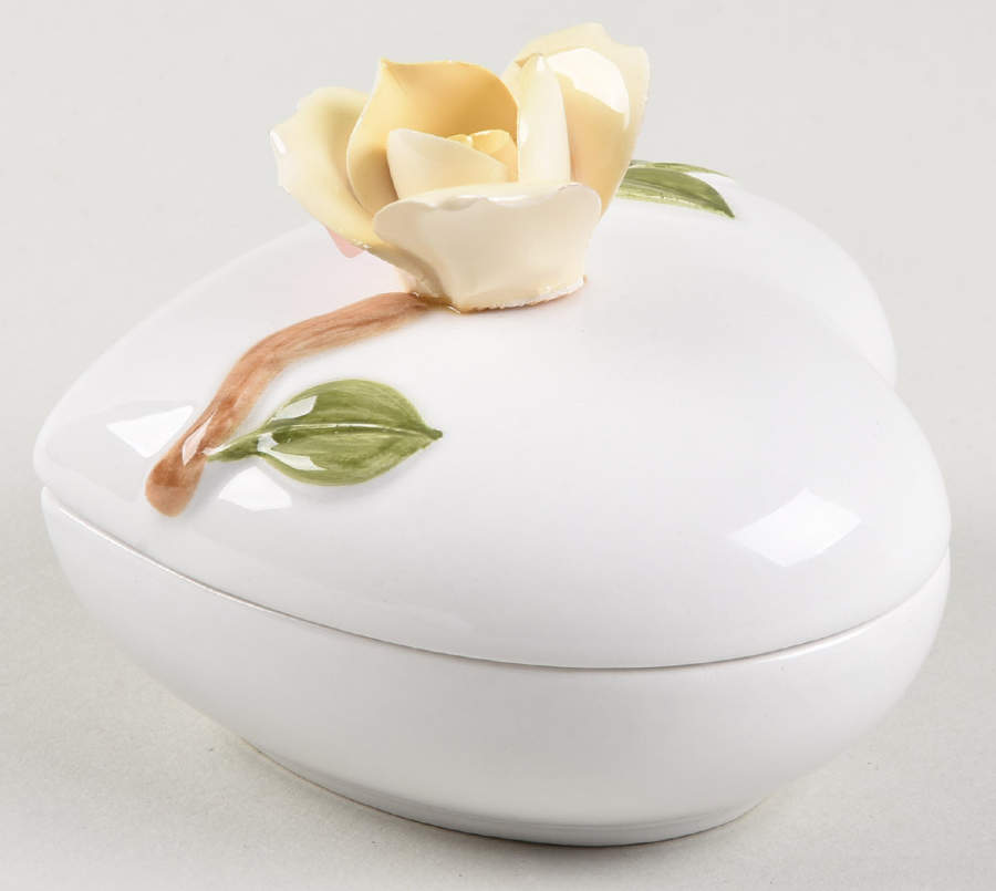 FIT169 Heart Shape Box & Lid by Fitz & Floyd-1