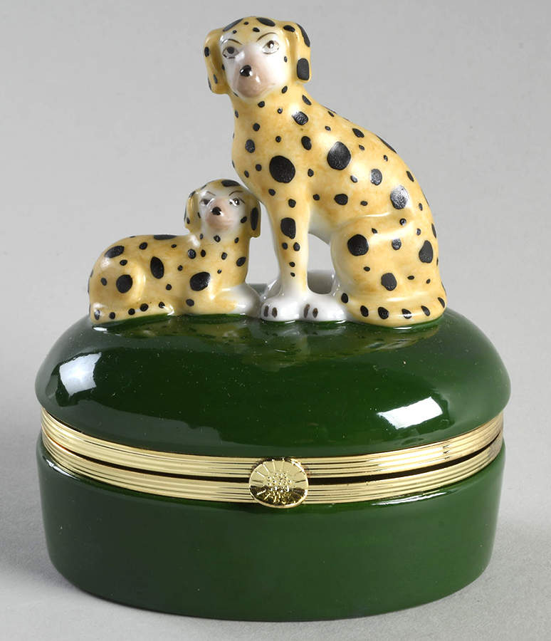 FIT169 Oval Hinged Box by Fitz & Floyd-1