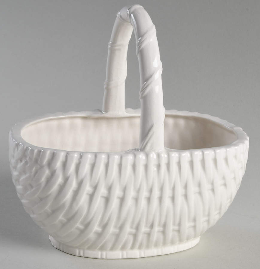 FIT186 6" Handled Basket by Fitz & Floyd-1