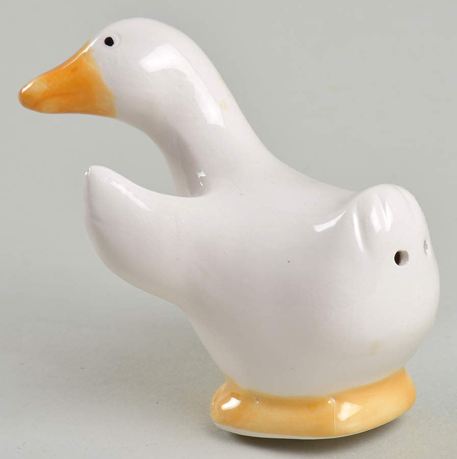 FIT191 Pepper Shaker by Fitz & Floyd-1