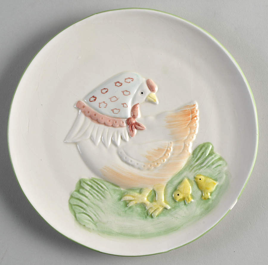 Nesting Hen 8" Wall Plate by Fitz & Floyd-1