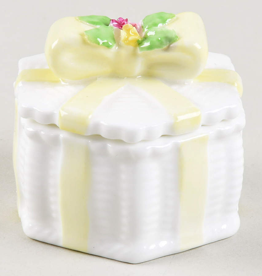 FIT209 Trinket Box with Lid by Fitz & Floyd-1