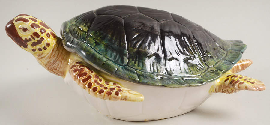 FIT254 Figural Covered Box by Fitz & Floyd-1
