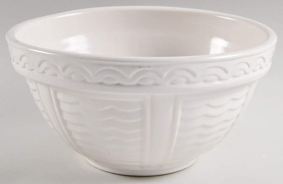 FIO15 9" Round Serving Bowl by Fioriware-1
