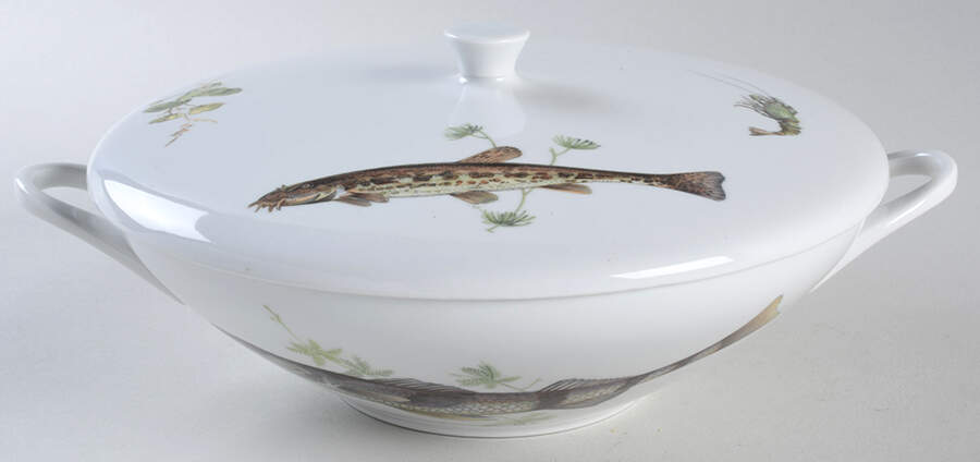 FR356 Round Covered Vegetable by Franconia-Krautheim & Adelburg-1