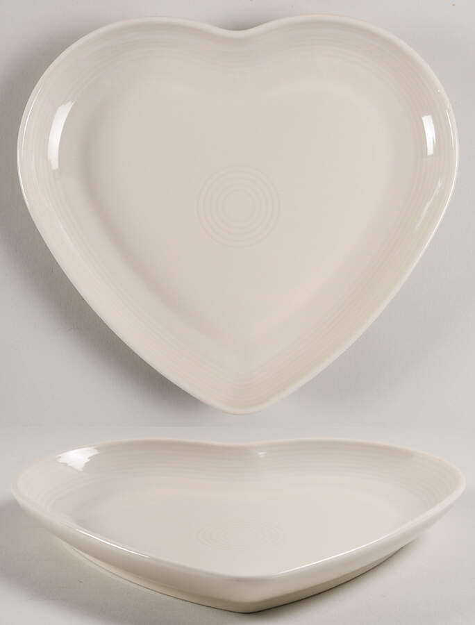 Fiesta Linen (Intro 2025) 9" Heart Plate by Fiesta Tableware Company-1