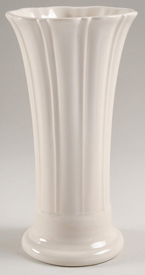 Fiesta Linen (Intro 2025) 9" Flared Vase by Fiesta Tableware Company-1