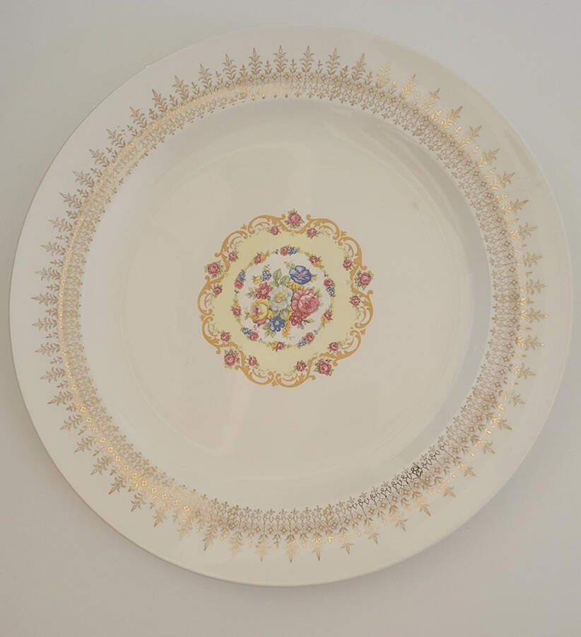 FSX210 Dinner Plate by French Saxon-1