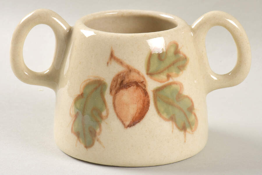 Acorn Sugar Bowl No Lid by Gabriel-1