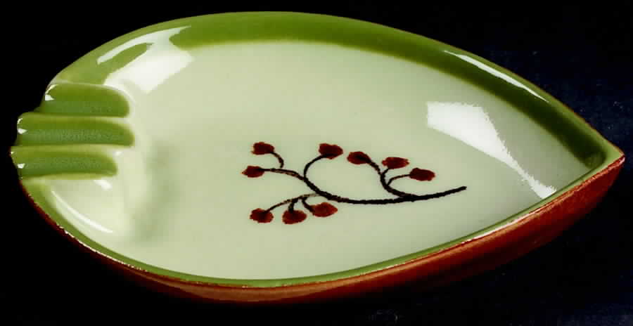 Twig & Weed Medium Ashtray by Gabriel-1