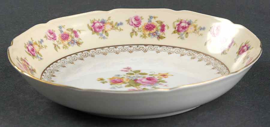 Hostess Coupe Soup Bowl by Gold Castle-1