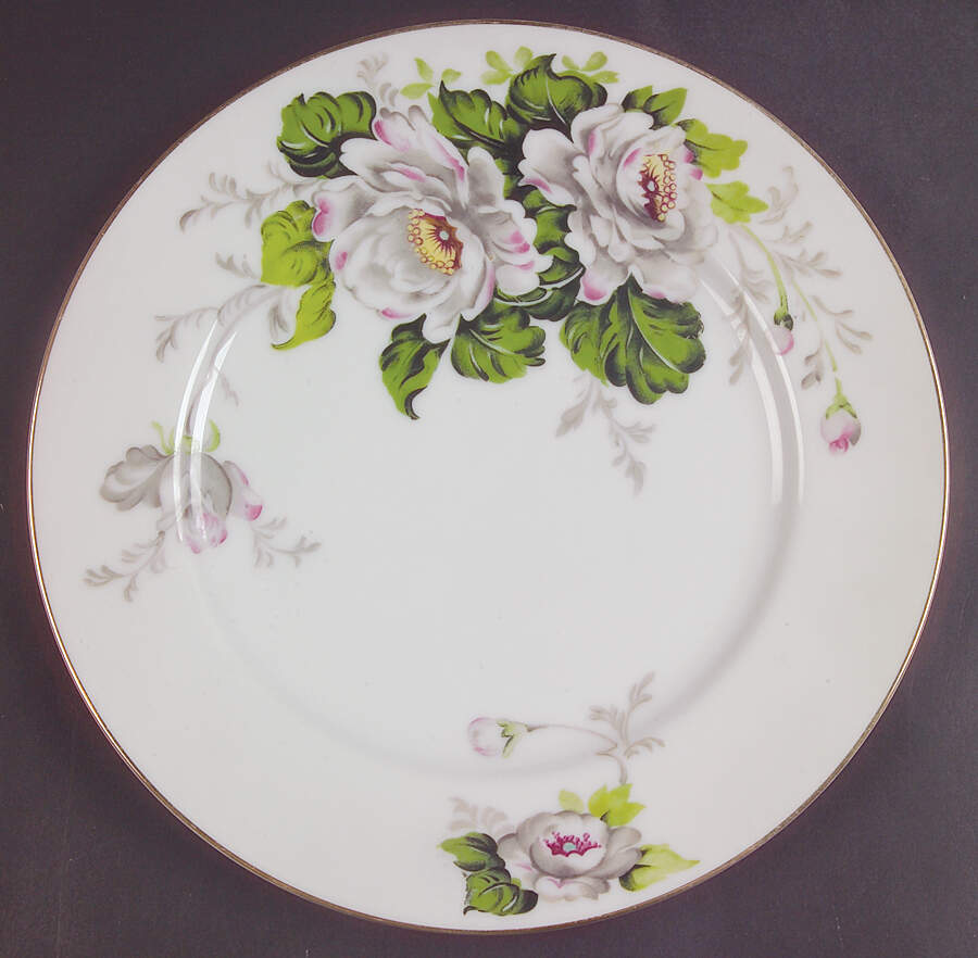White Dahlia Dinner Plate by Gold Coast-1