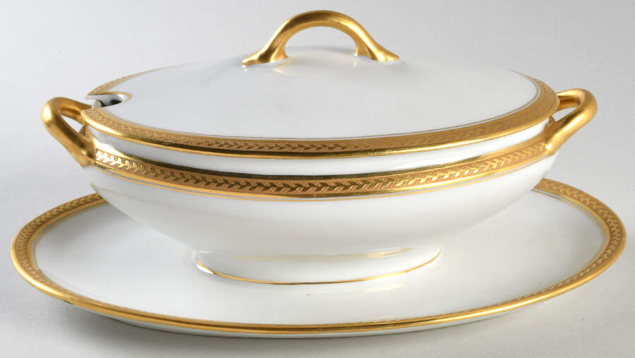 GDA27 Gravy Boat w/Attached Underplate & Lid by Gerard, Dufraisseix & Abbot-1