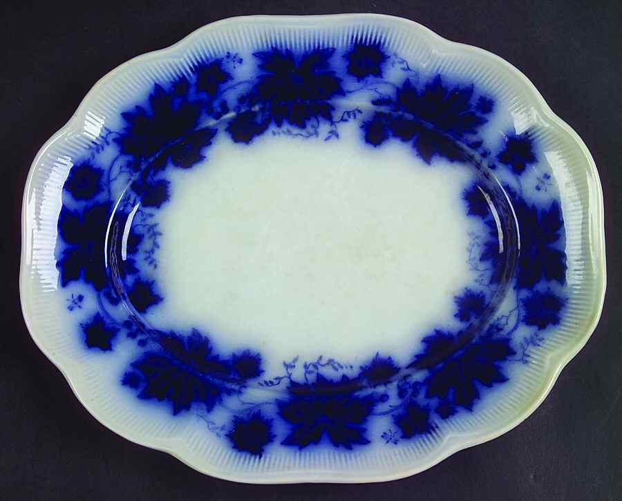 Vinranka 9" Oval Serving Platter by Gefle-1