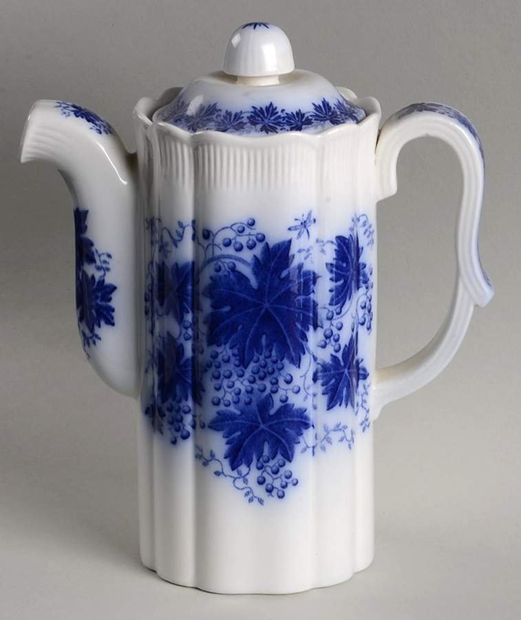 Vinranka Mini Coffee Pot & Lid by Gefle-1