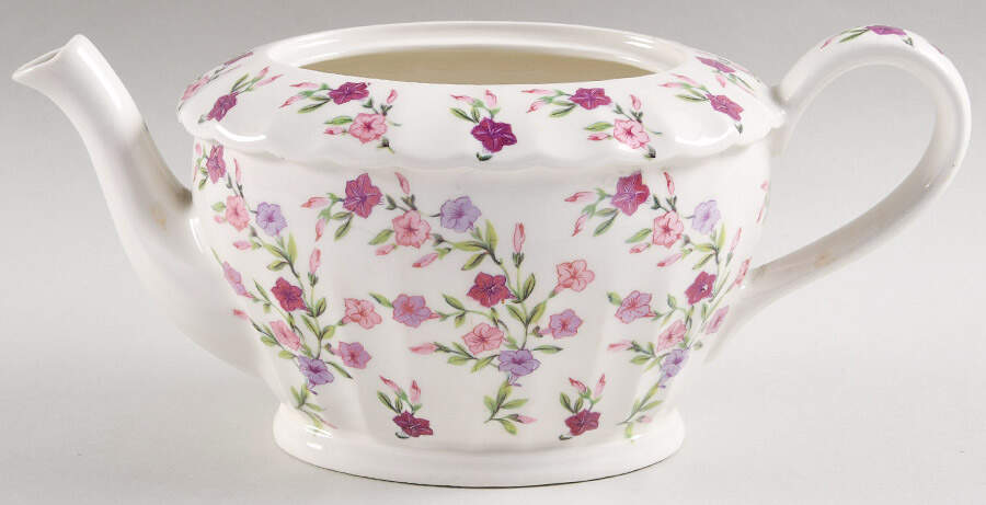 Fiesta Teapot No Lid by WS George-1
