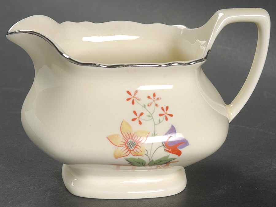 Gaylea (Lido, Canarytone) Creamer by WS George-1