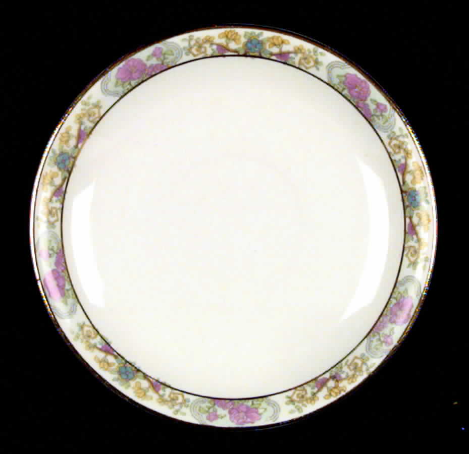 GEO13 Saucer by WS George-1