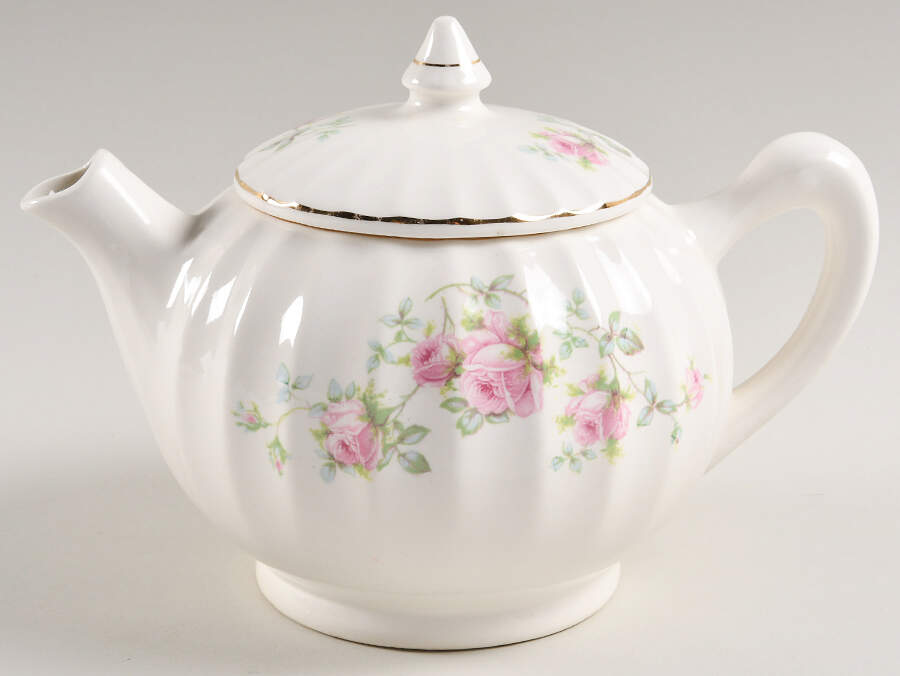 B8949-4 Teapot & Lid by WS George-1