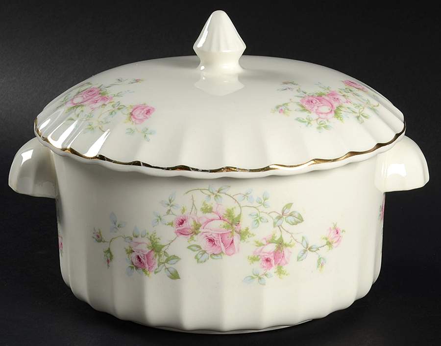 B8949-4 Round Covered Vegetable by WS George-1