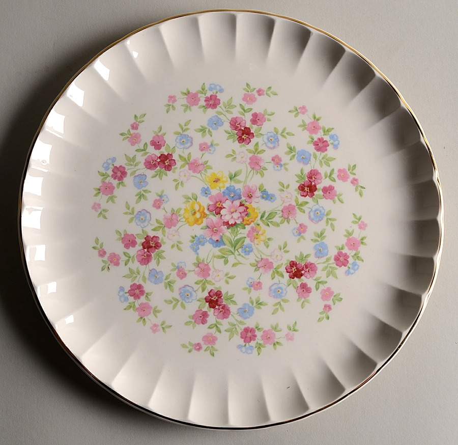 GEO32 Dinner Plate by WS George-1