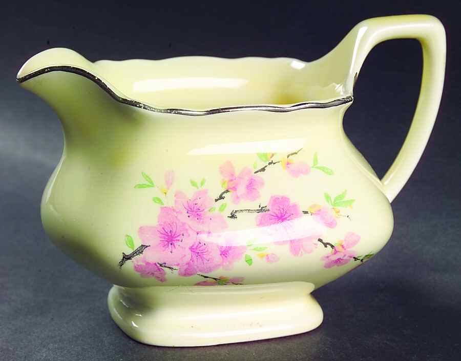 Peach Blossom (Lido, Cream, Platinum) Creamer by WS George-1