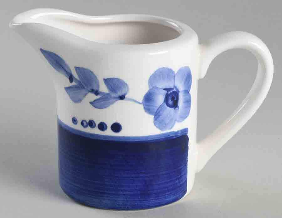 Chantilly Creamer by Gibson Designs-1