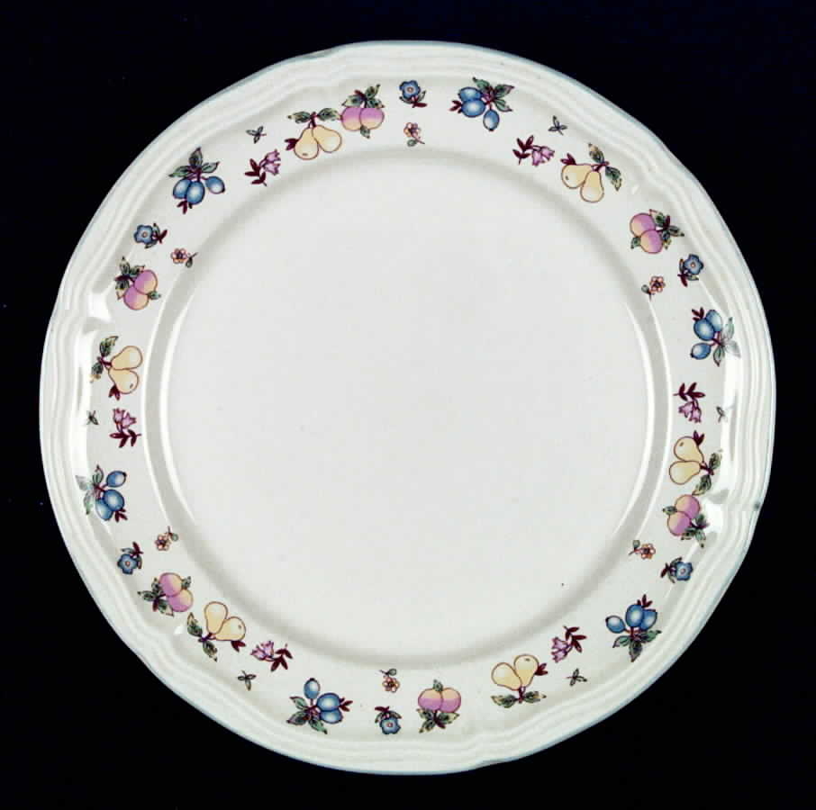 Eden Dinner Plate by Gibson Designs-1
