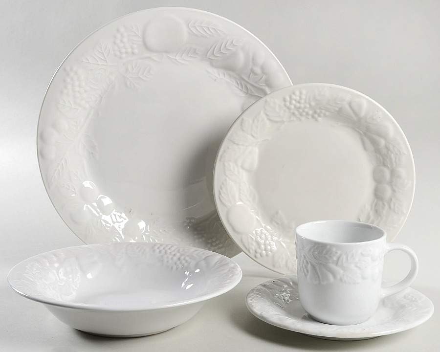 Fruit 5 Piece Place Setting by Gibson Designs-1