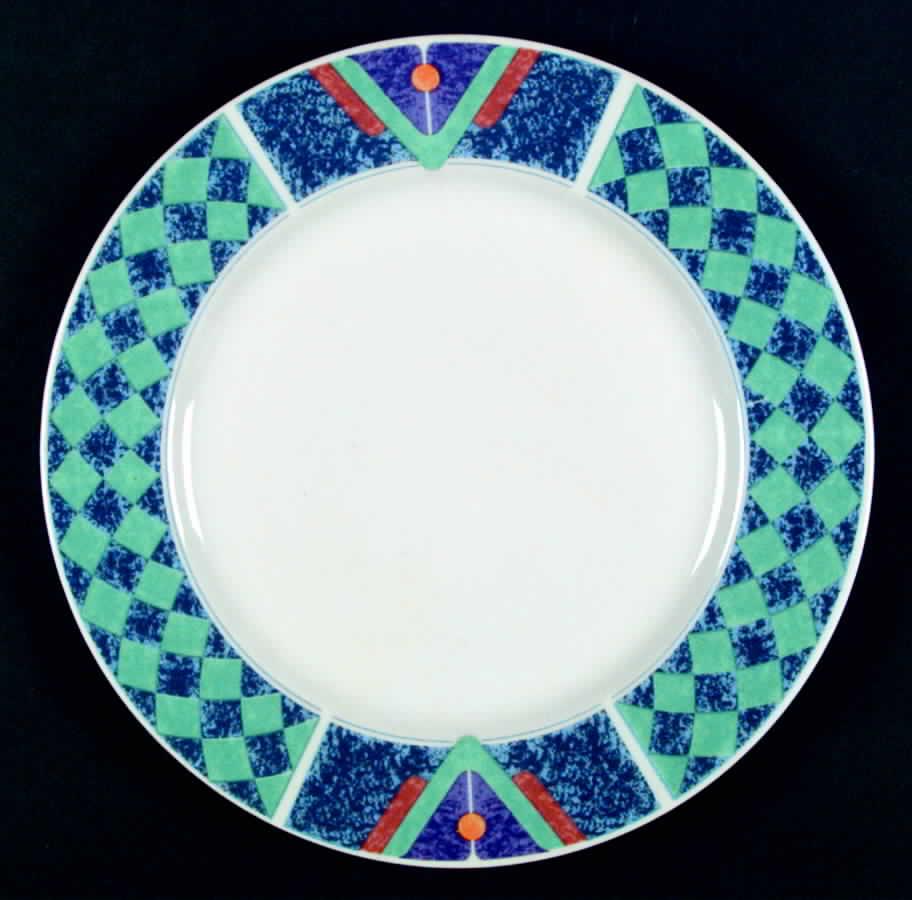 Intaglio Dinner Plate by Gabbay-1