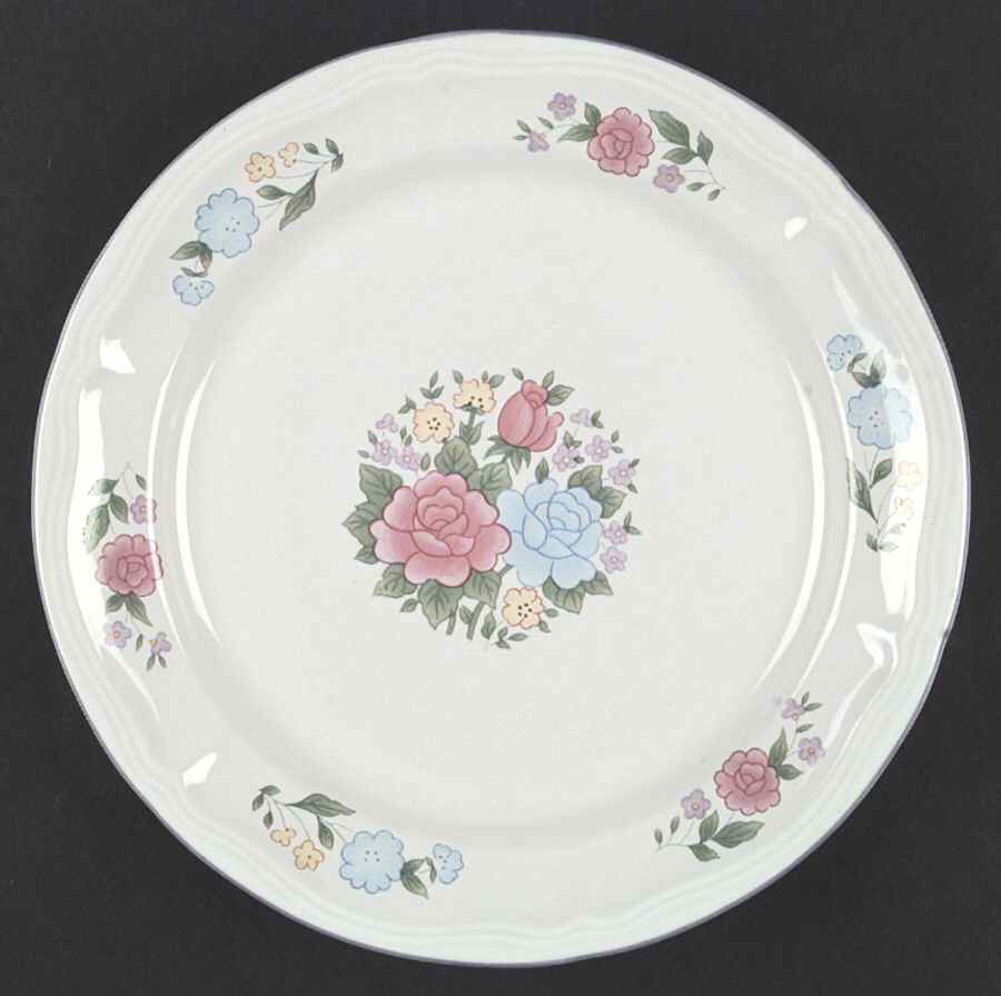 Isabel Dinner Plate by Gibson Designs-1