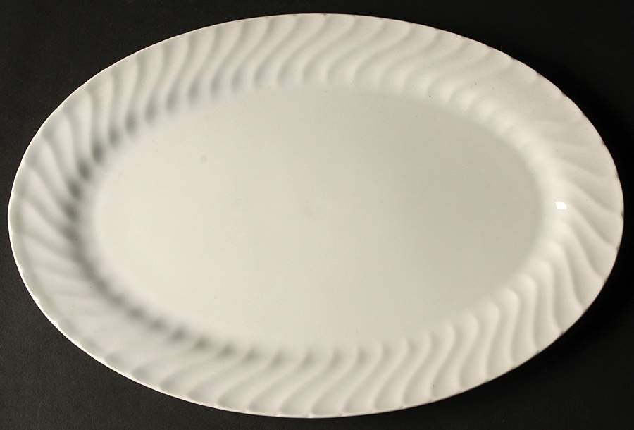 Sea Shell 14" Oval Serving Platter by Gibson Designs-1