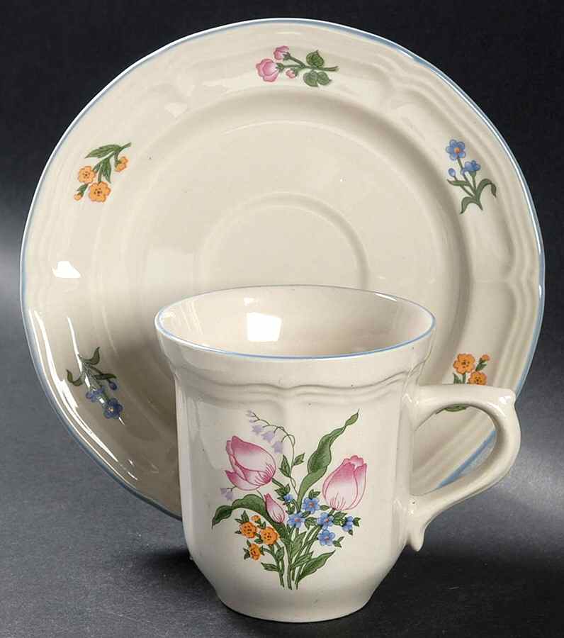 Tivoli Flat Cup & Saucer Set by Gibson Designs-1