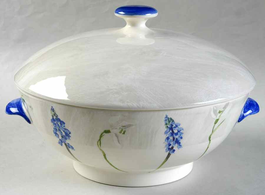 Alice Round Covered Vegetable by Faiencerie De Gien-1