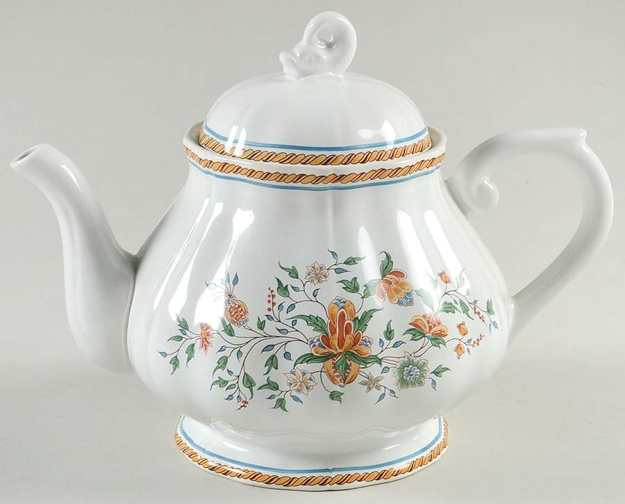 Au Sainfoin Teapot & Lid by Faiencerie De Gien-1