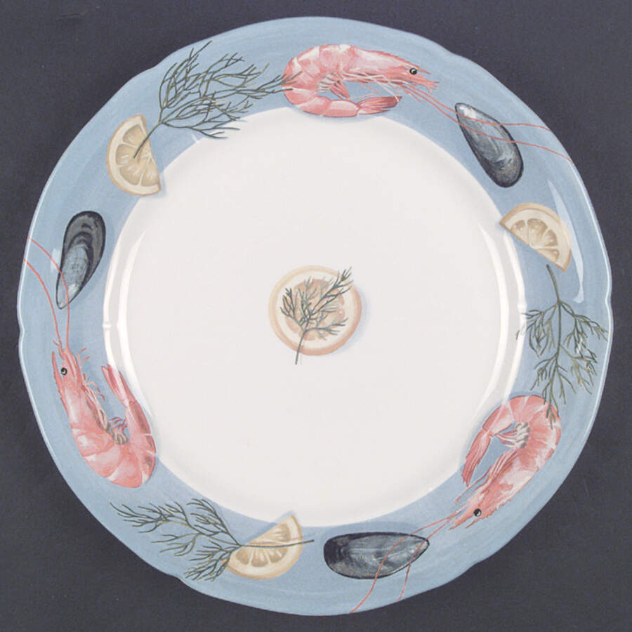 Belle Ile Dinner Plate by Faiencerie De Gien-1