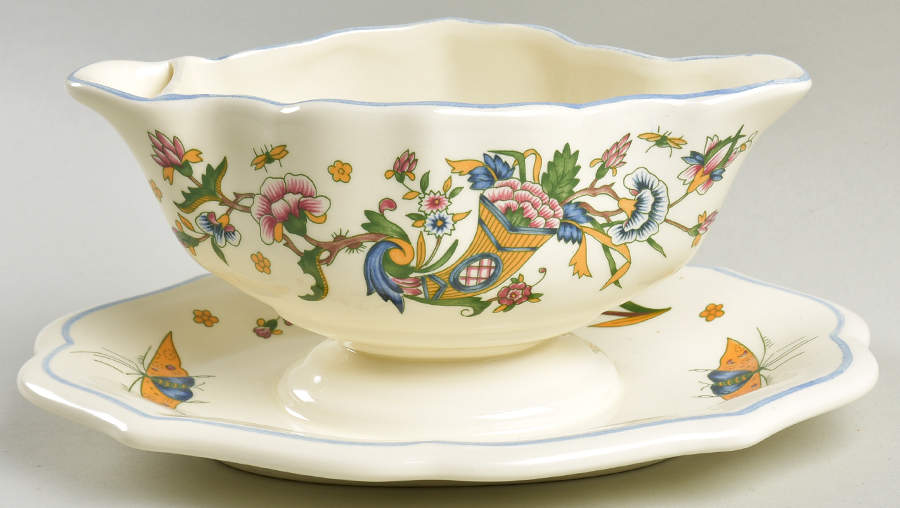 Corne D'Abondance Gravy Boat with Attached Underplate by Faiencerie De Gien-1