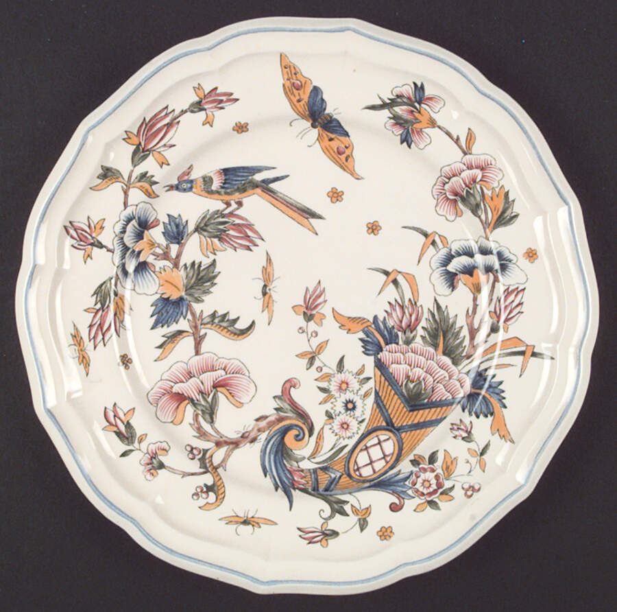 Corne D'Abondance Dinner Plate by Faiencerie De Gien-1