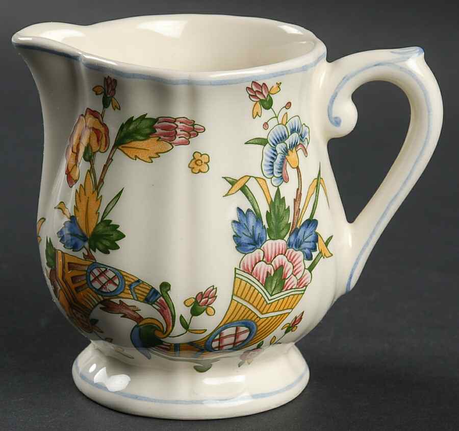 Corne D'Abondance Creamer by Faiencerie De Gien-1