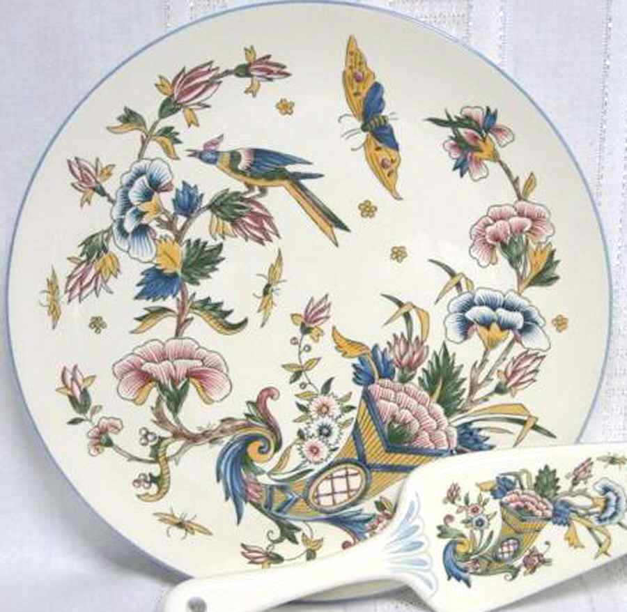 Corne D'Abondance Cake Plate by Faiencerie De Gien-1